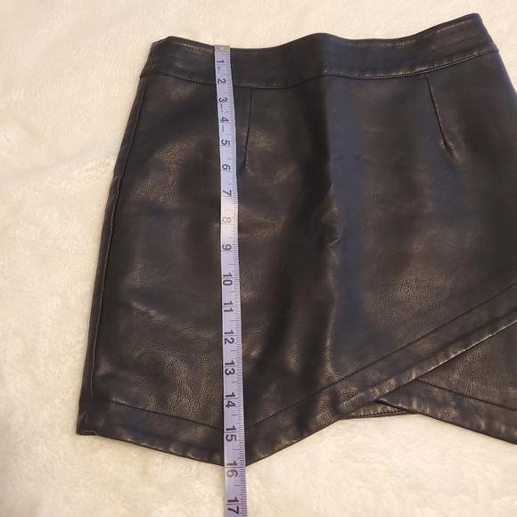 Jack BB Dakota Faux Leather / Pleather Skirt - Picture 4 of 9